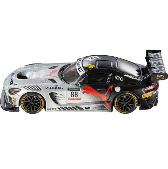 Hot Wheels Real Riders Mercedes-AMG GT3 Die Cast Car 1:43 Scale HMD44 - Picture 4 of 7